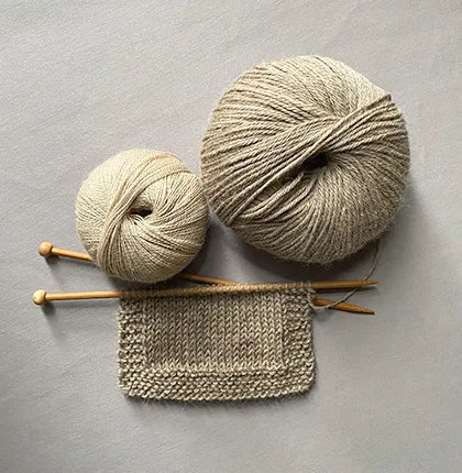 Knitting for Beginners: Our Top 5 Best Alpaca Yarn Tips